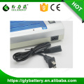 En gros D / C / AA / AAA / 9V chargeur de batterie universel